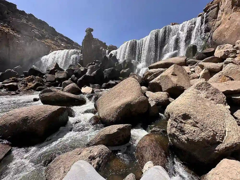 Ruta Catarata de Pillones y bosque de piedras de Imata - full day